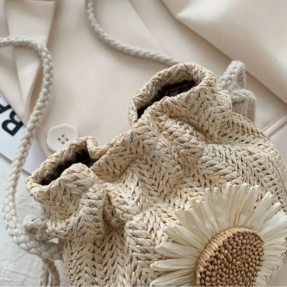Boho Stylish And Convenient Woven Shoulder Bag With Flower Decoration Khaki - Picture 8 of 10